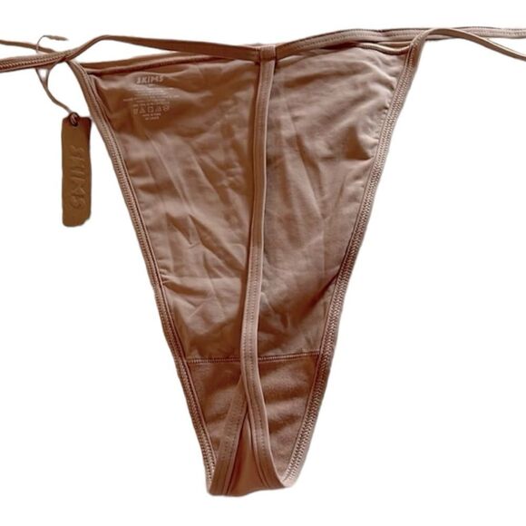 Skims PLUS Beige G-string Panties Sz 4X - Picture 2 of 4